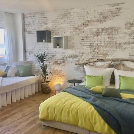 Liebevoll renoviertes Apartment mit Panoramablick Friedrichshafen Buitenkant foto